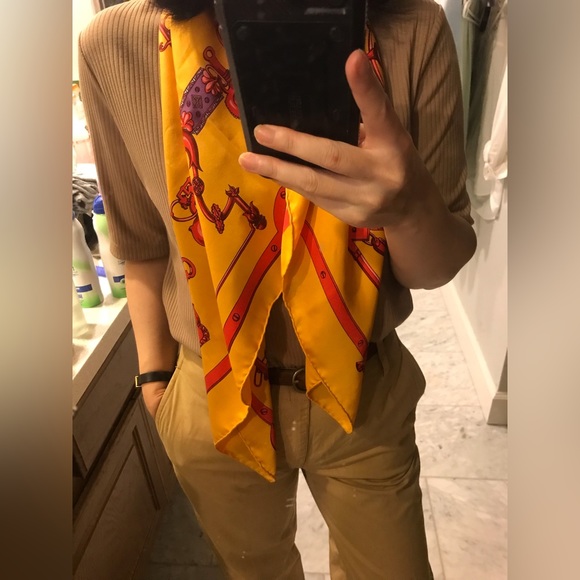 🔥 🔥 🔥 Authentic Hermes Silk scarf 90 Twill Mors Et Gourmettes w hermes box NEW - Picture 9 of 11